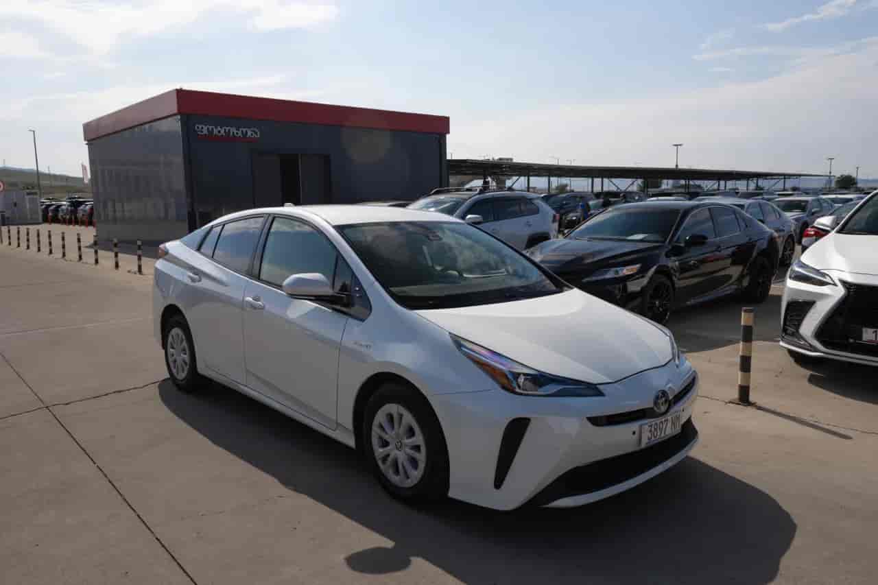 TOYOTA Prius - 3