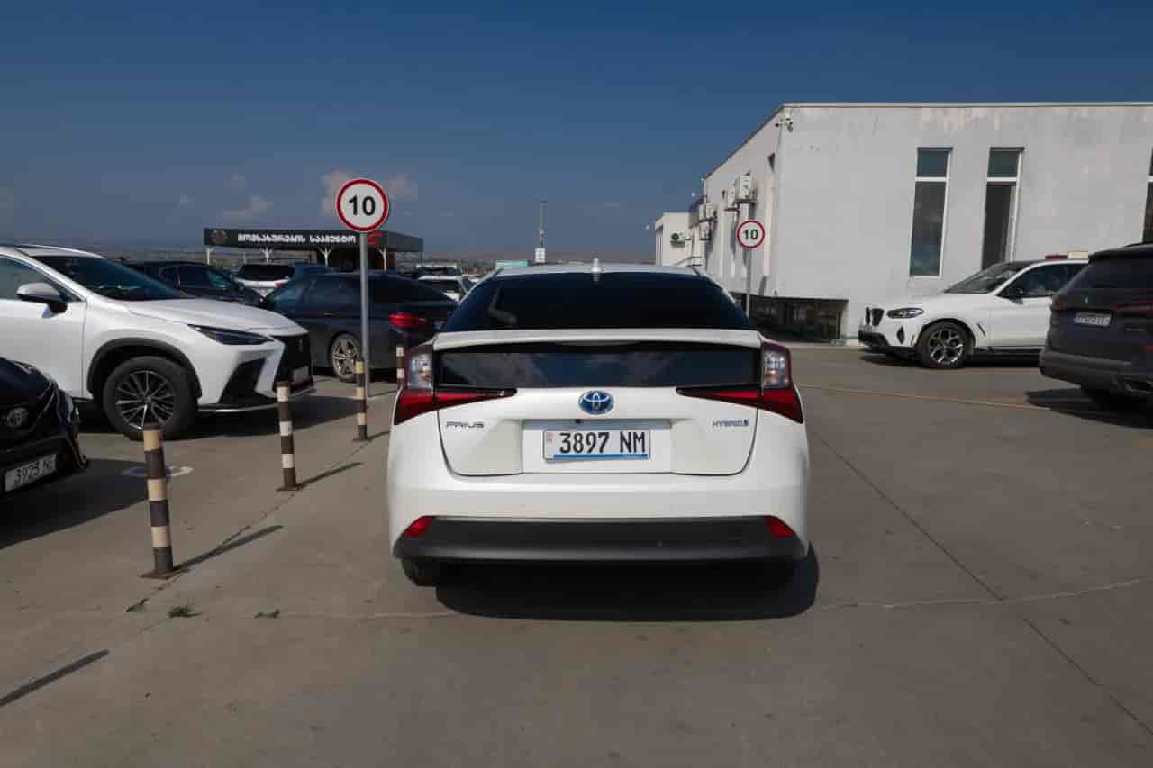 TOYOTA Prius - 5