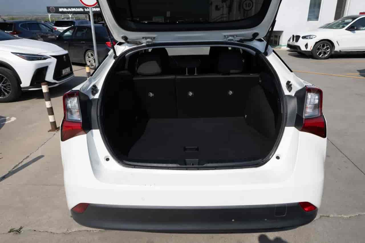 TOYOTA Prius - 7