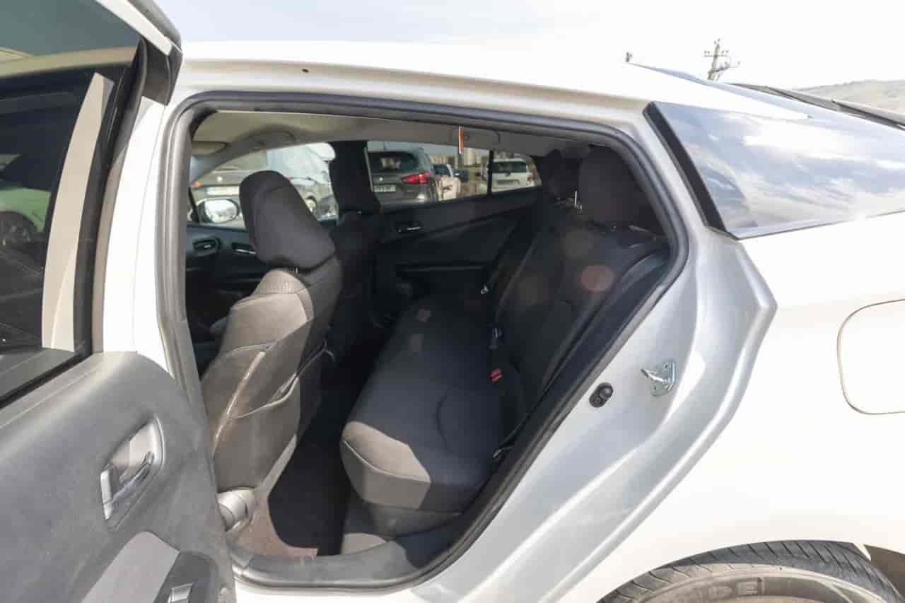 TOYOTA Prius - 9