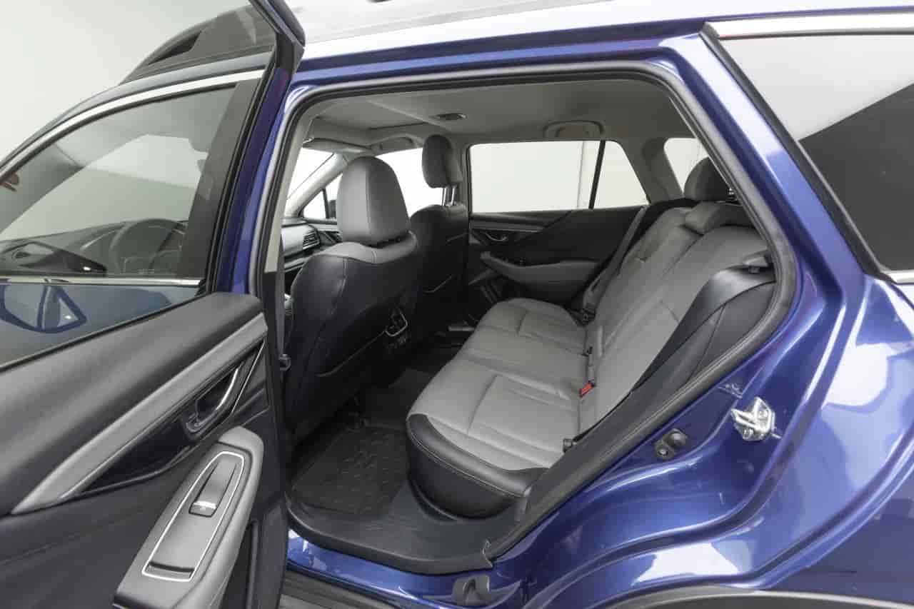 SUBARU Outback - 8