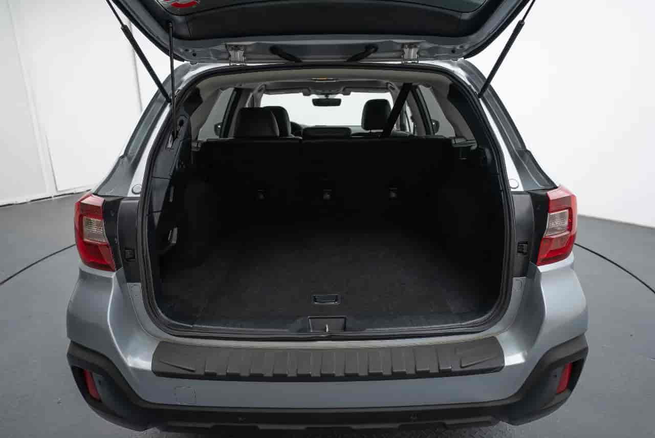 SUBARU Outback - 7