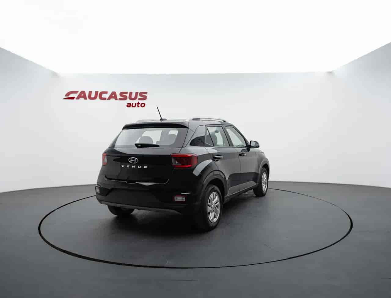 HYUNDAI Venue - 4