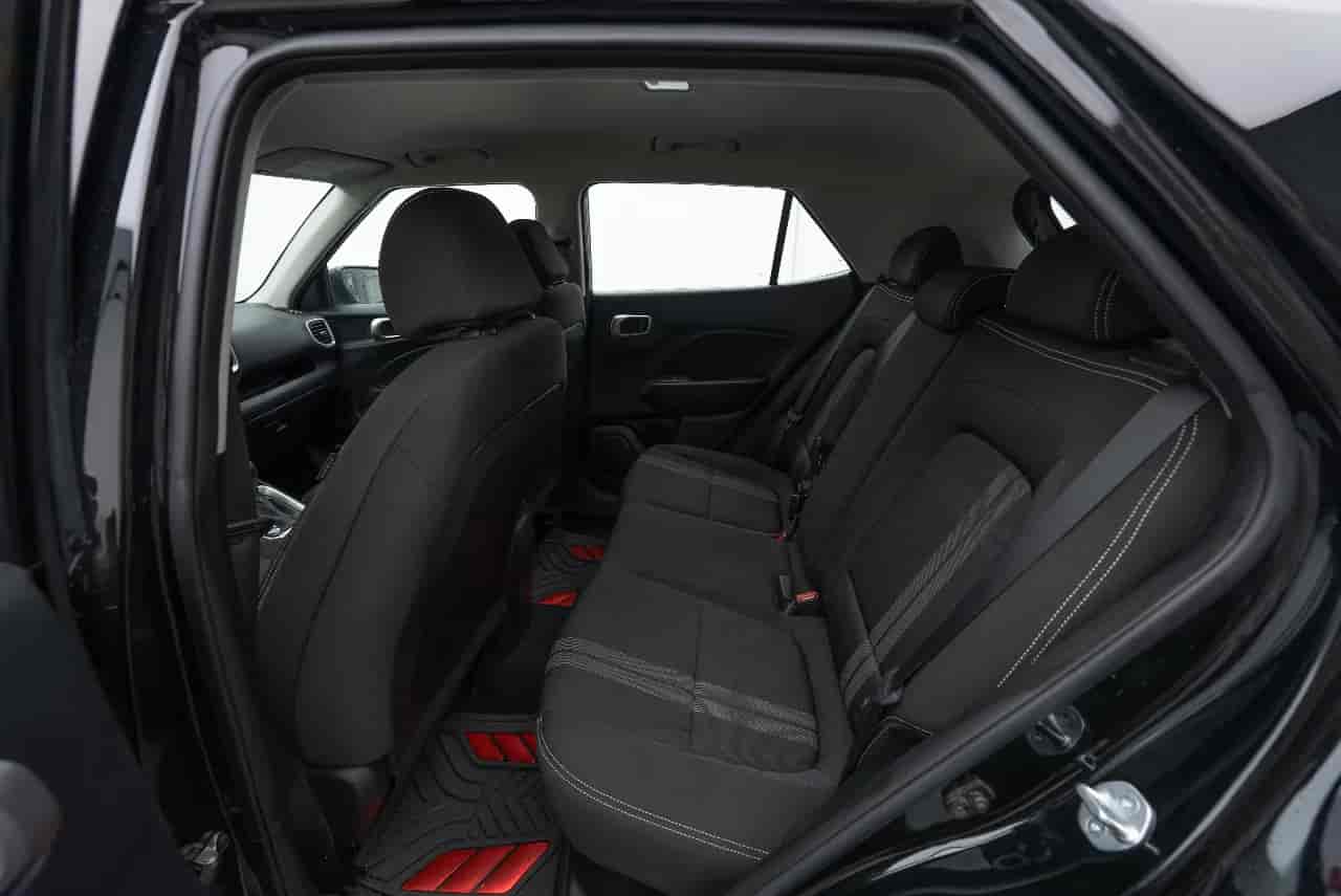 HYUNDAI Venue - 8