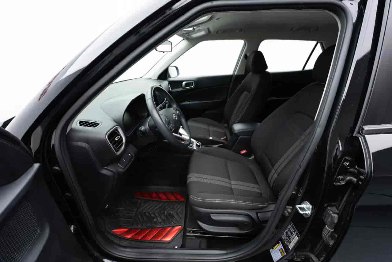 HYUNDAI Venue - 10