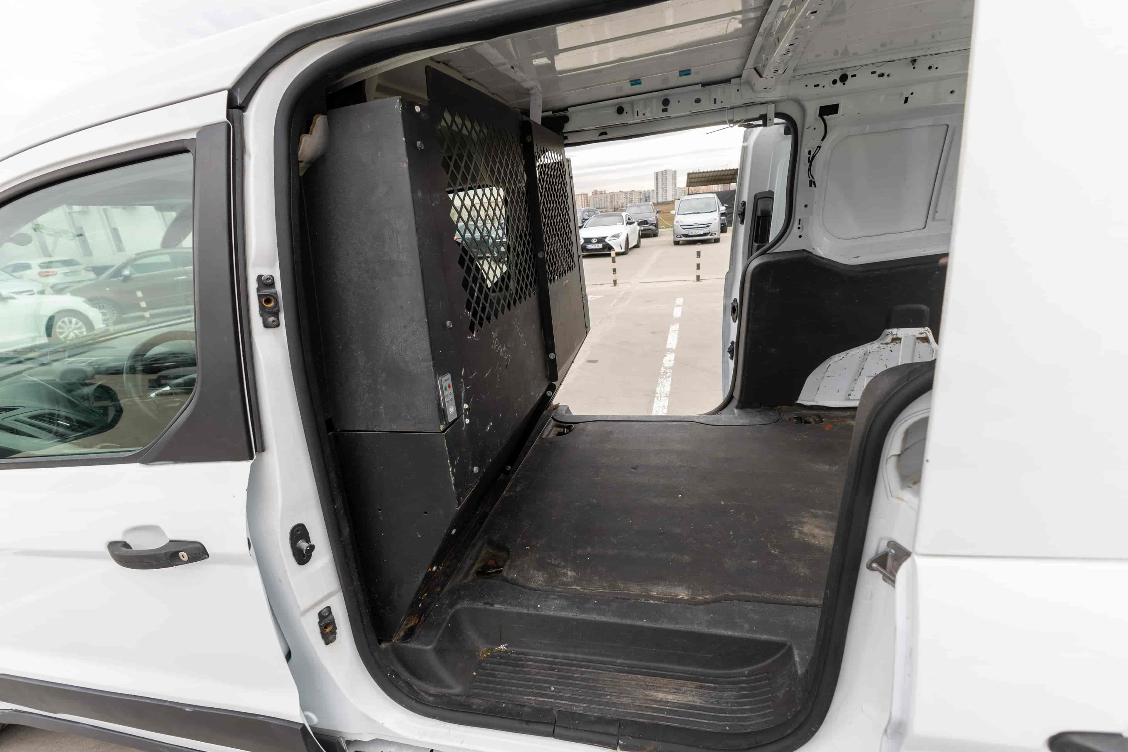 FORD Transit Connect - 8