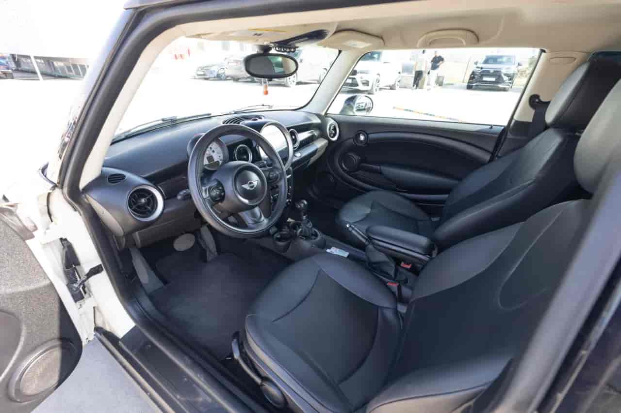 MINI Cooper - 8