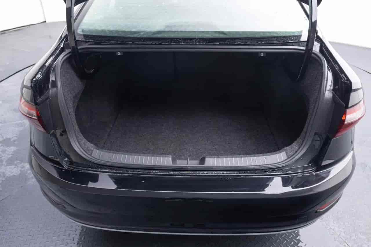 VOLKSWAGEN Jetta - 7