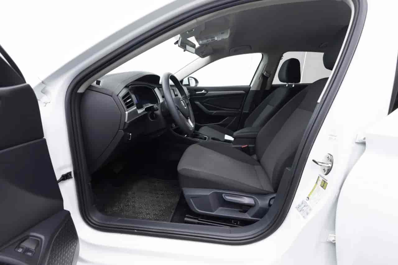 VOLKSWAGEN Jetta - 9