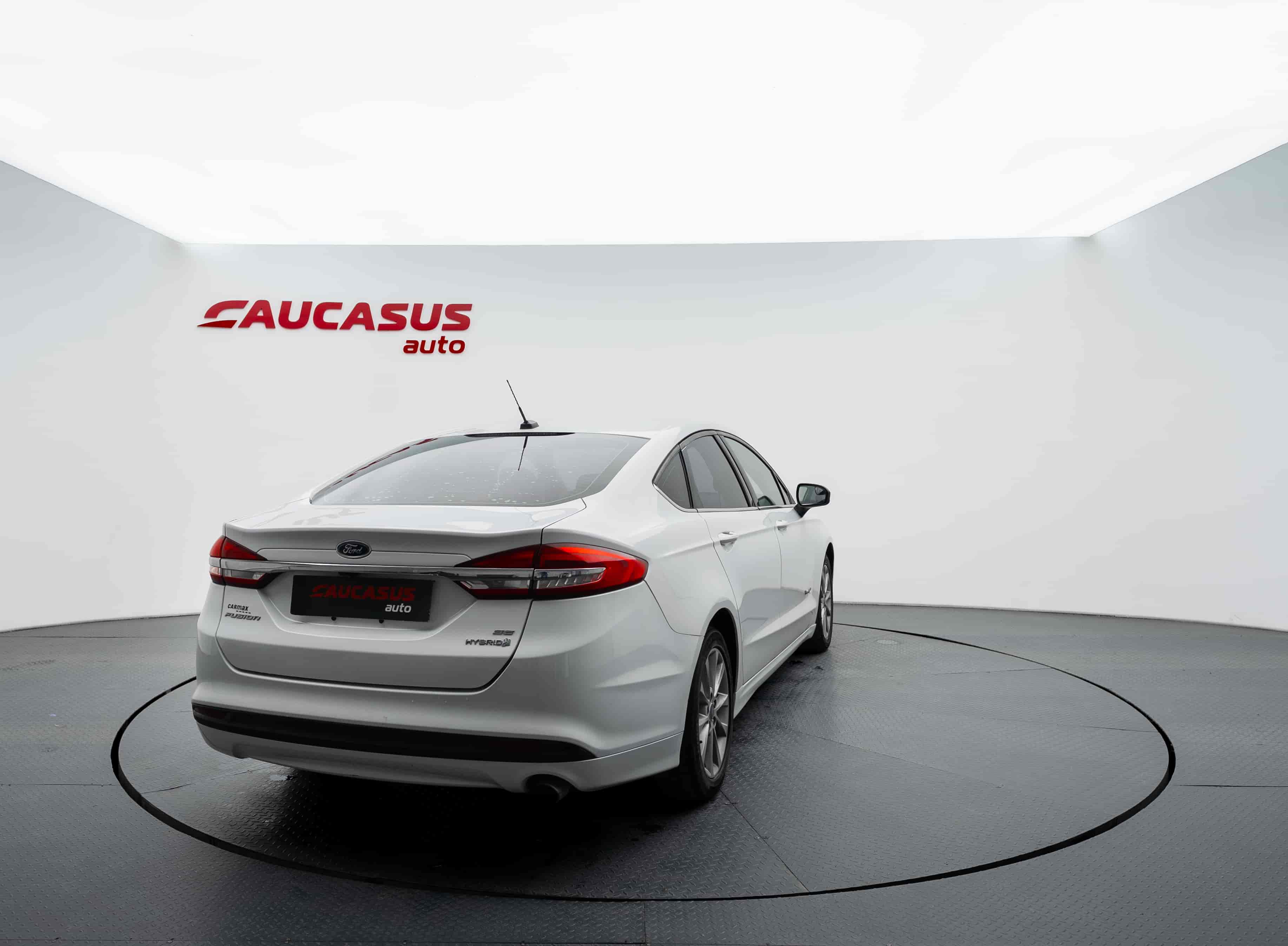FORD Fusion - 4