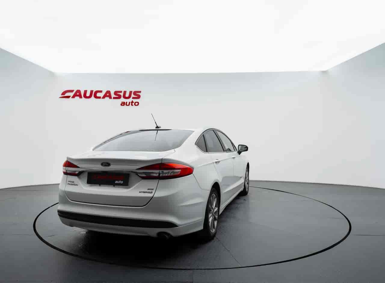 FORD Fusion - 4