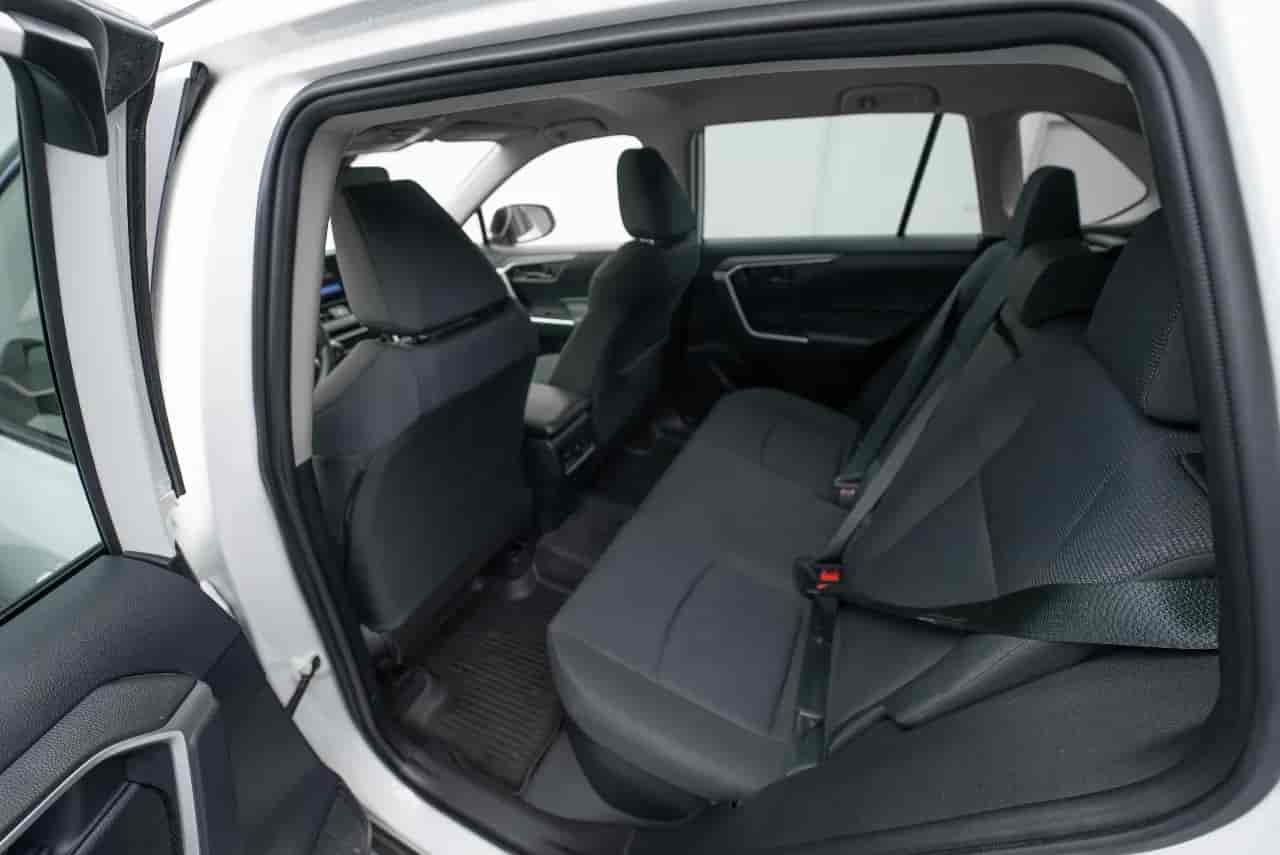 TOYOTA RAV4 - 8