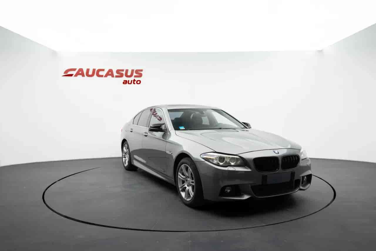BMW 528i - 3