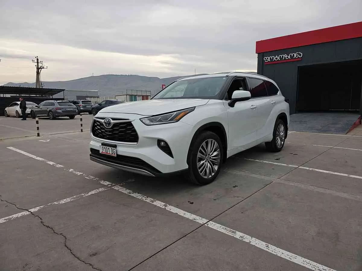 TOYOTA Highlander - 1