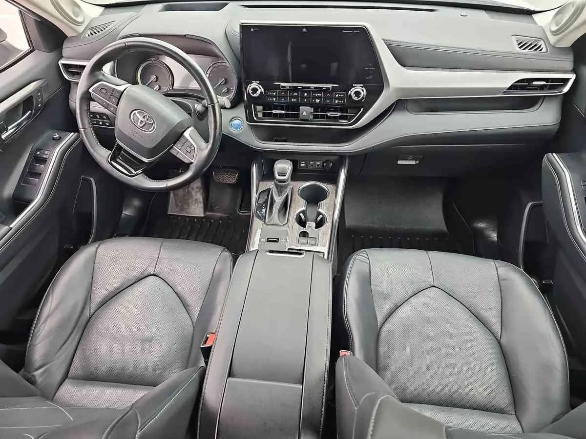 TOYOTA Highlander - 9