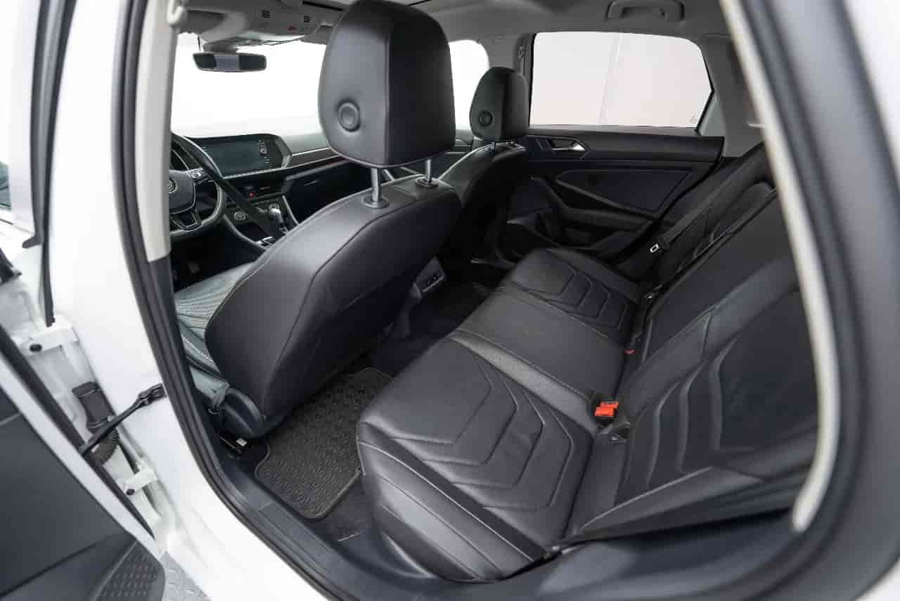 VOLKSWAGEN Jetta - 8