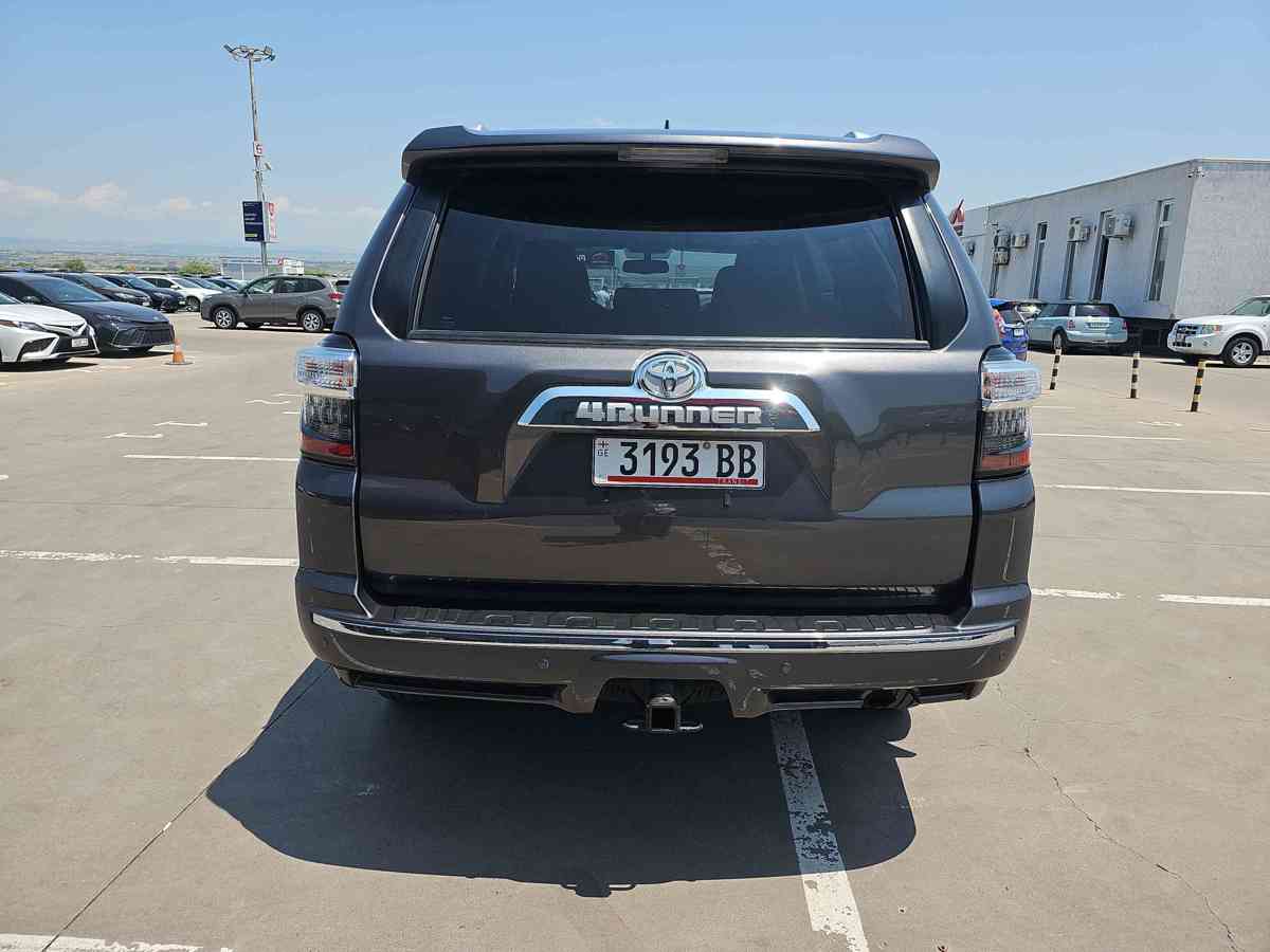 TOYOTA 4Runner - 5