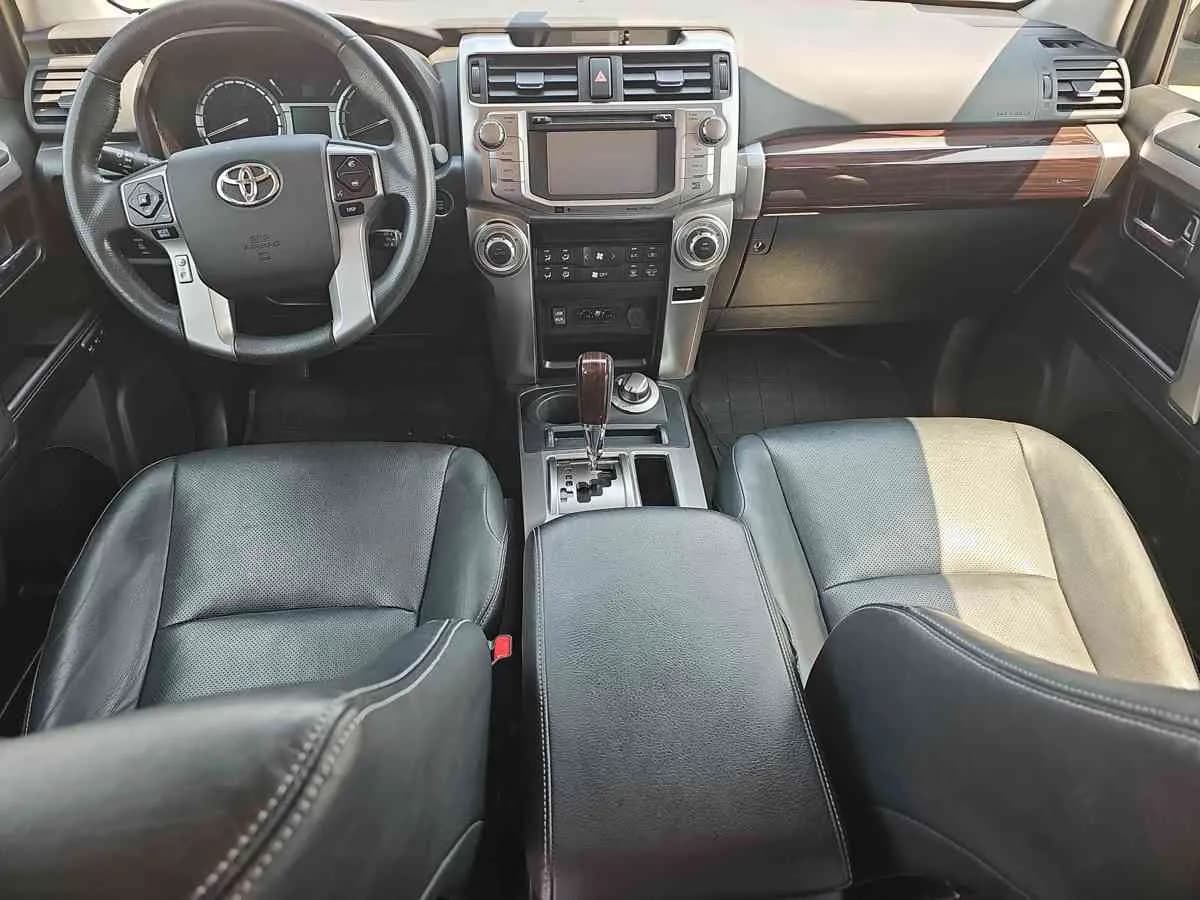 TOYOTA 4-Runner - 8