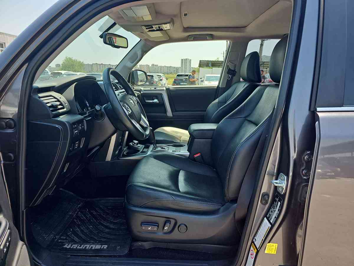 TOYOTA 4Runner - 9