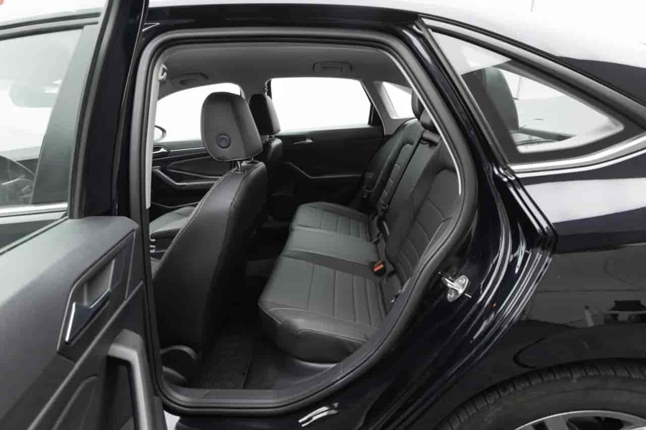 VOLKSWAGEN Jetta - 7
