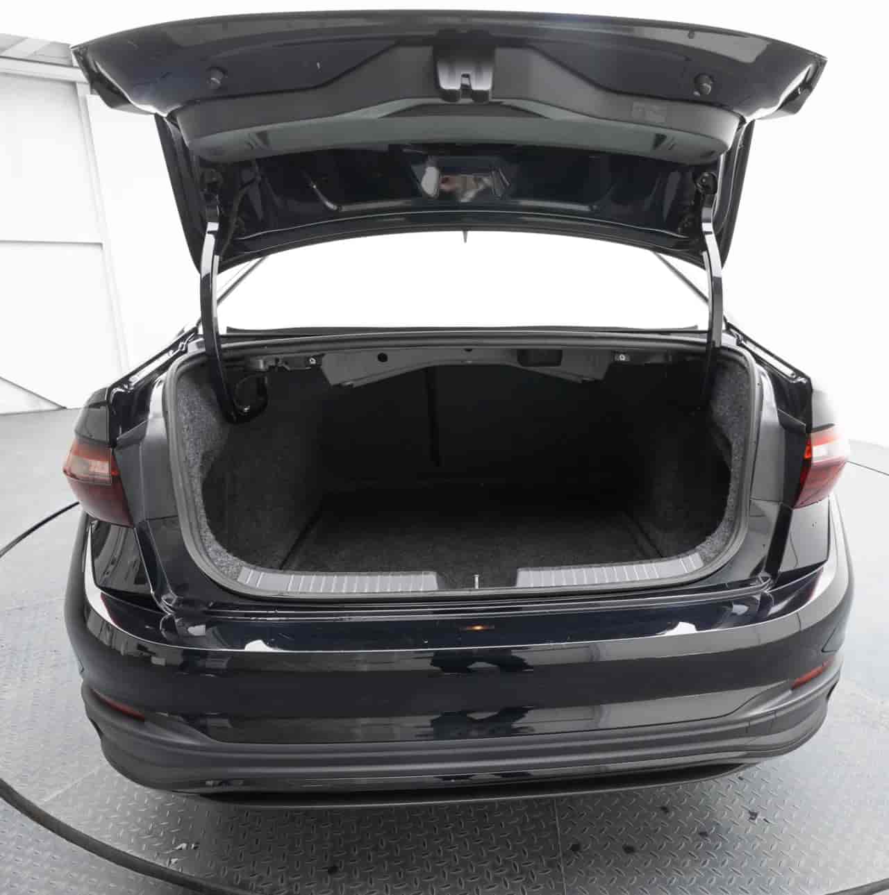 VOLKSWAGEN Jetta - 10