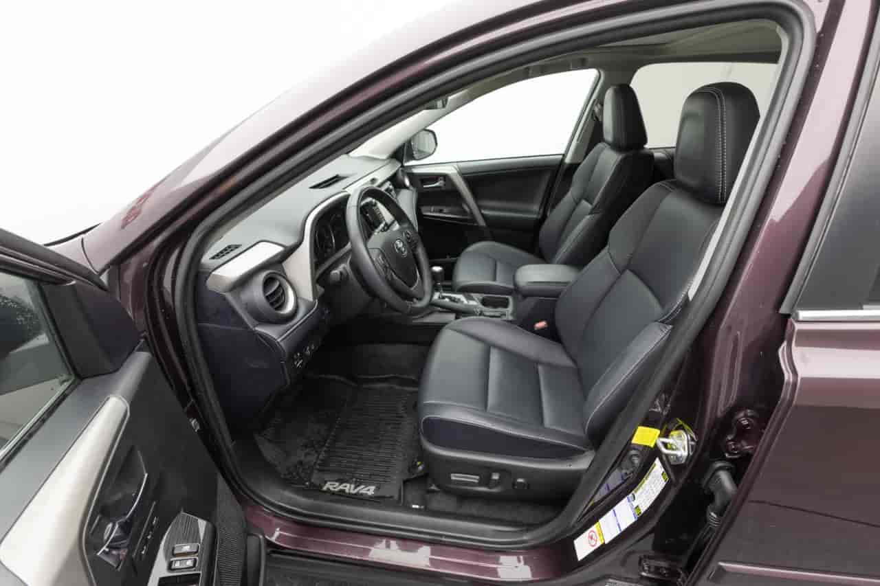 TOYOTA RAV4 - 10