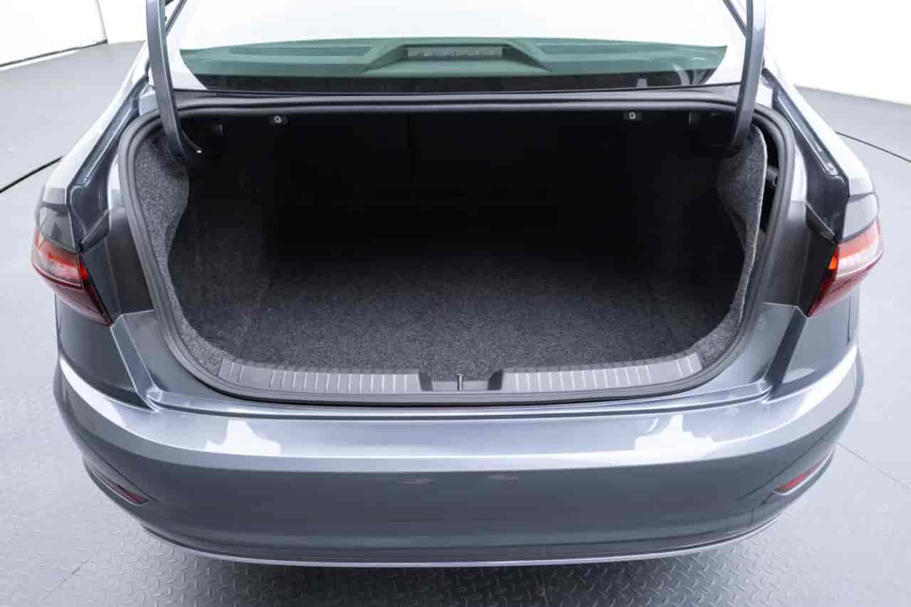 VOLKSWAGEN Jetta - 7
