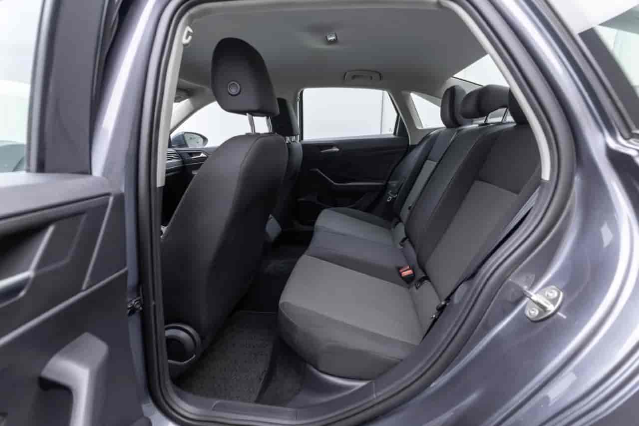 VOLKSWAGEN Jetta - 8