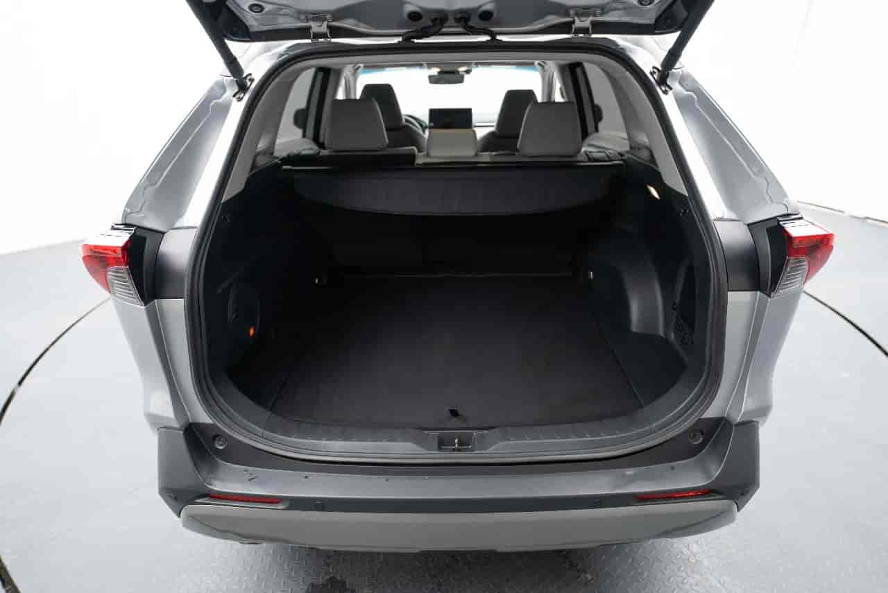 TOYOTA RAV4 - 7