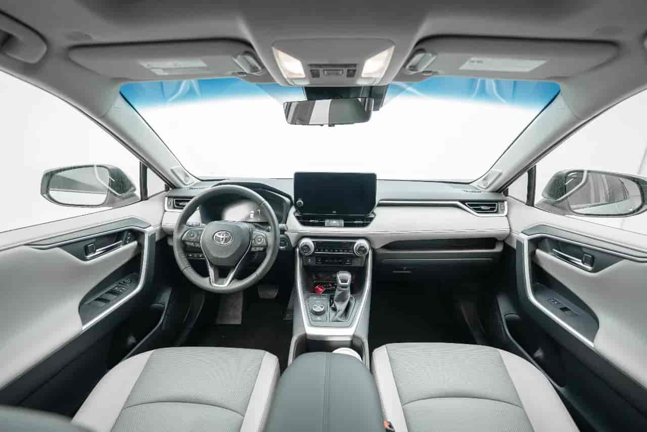 TOYOTA RAV4 - 9