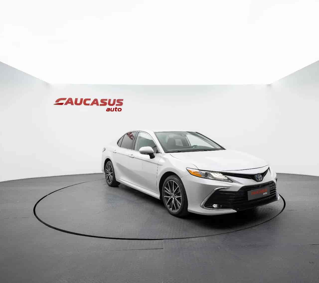 TOYOTA Camry - 3