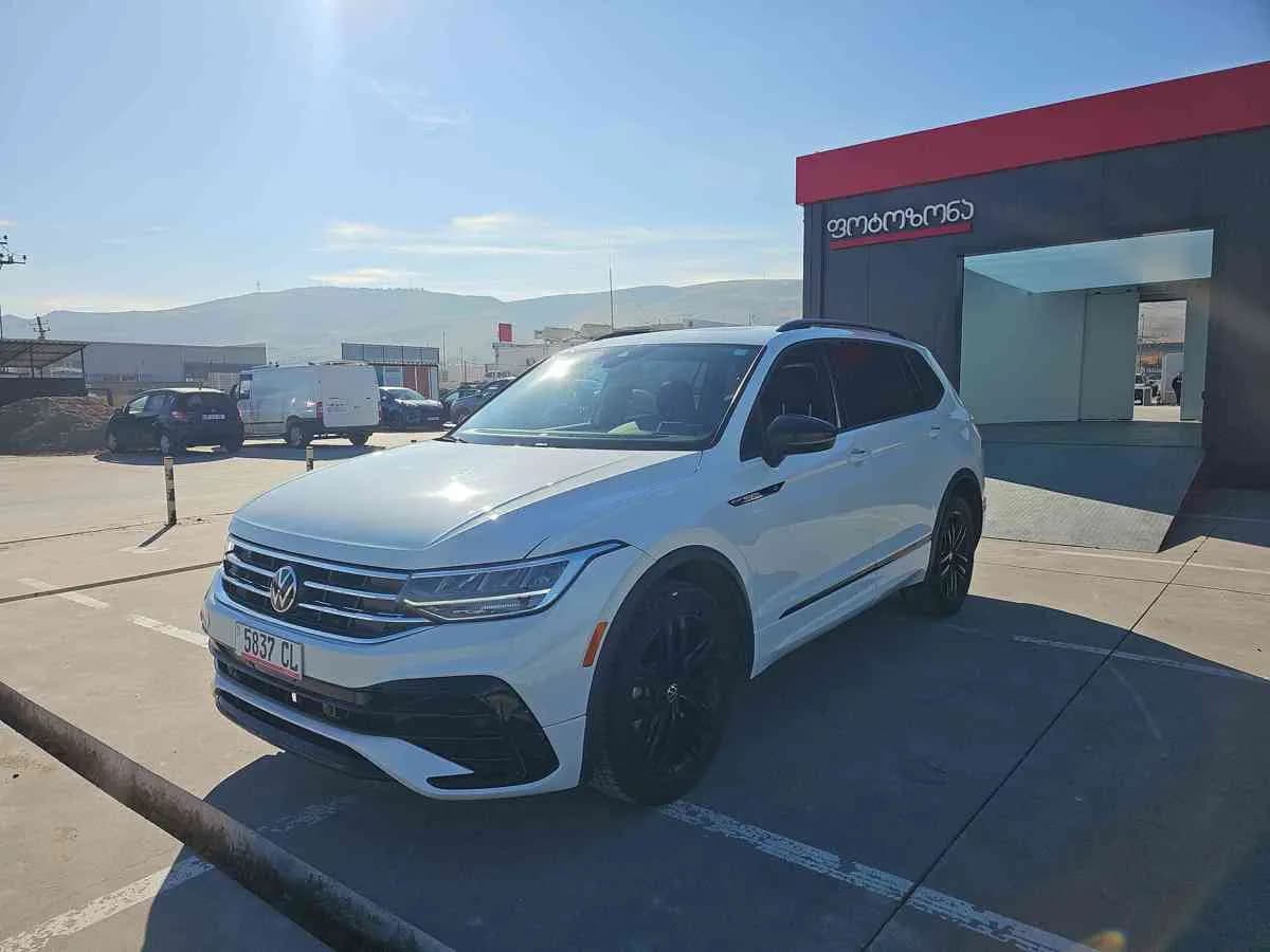 VOLKSWAGEN Tiguan - 1