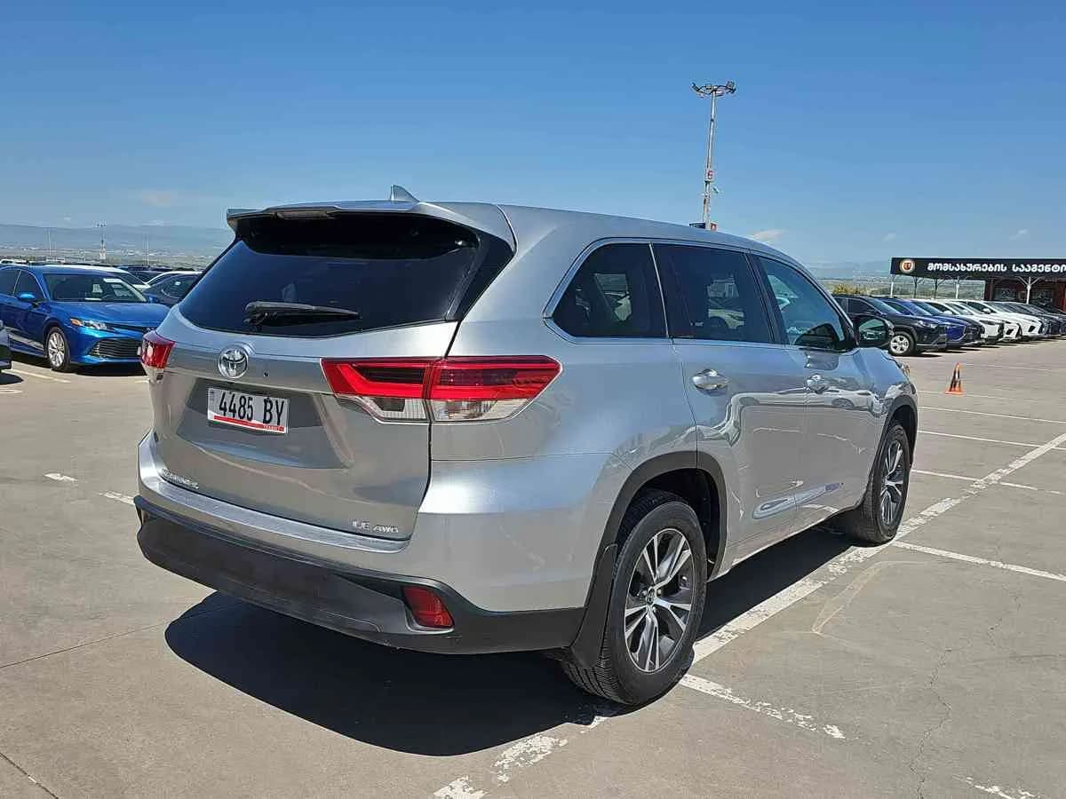 TOYOTA Highlander - 4