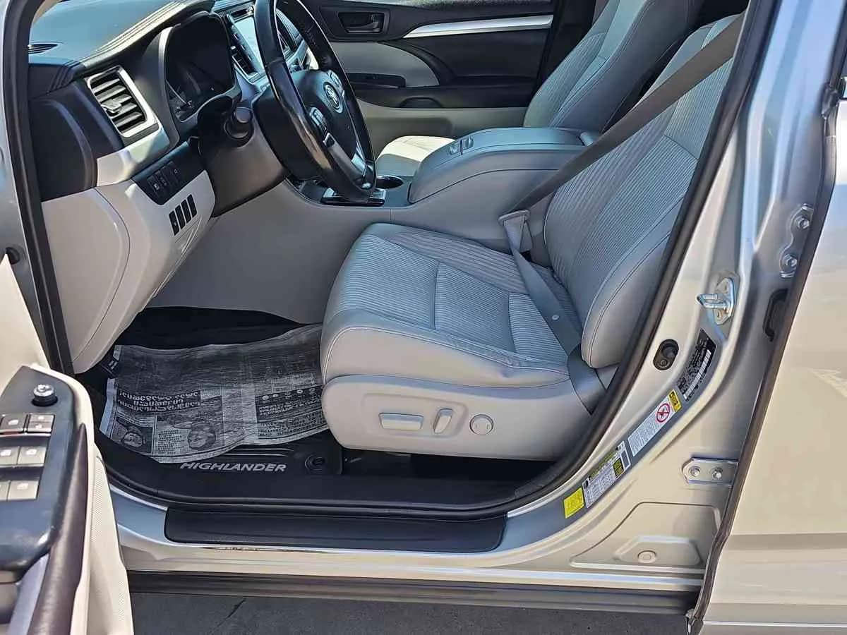 TOYOTA Highlander - 10