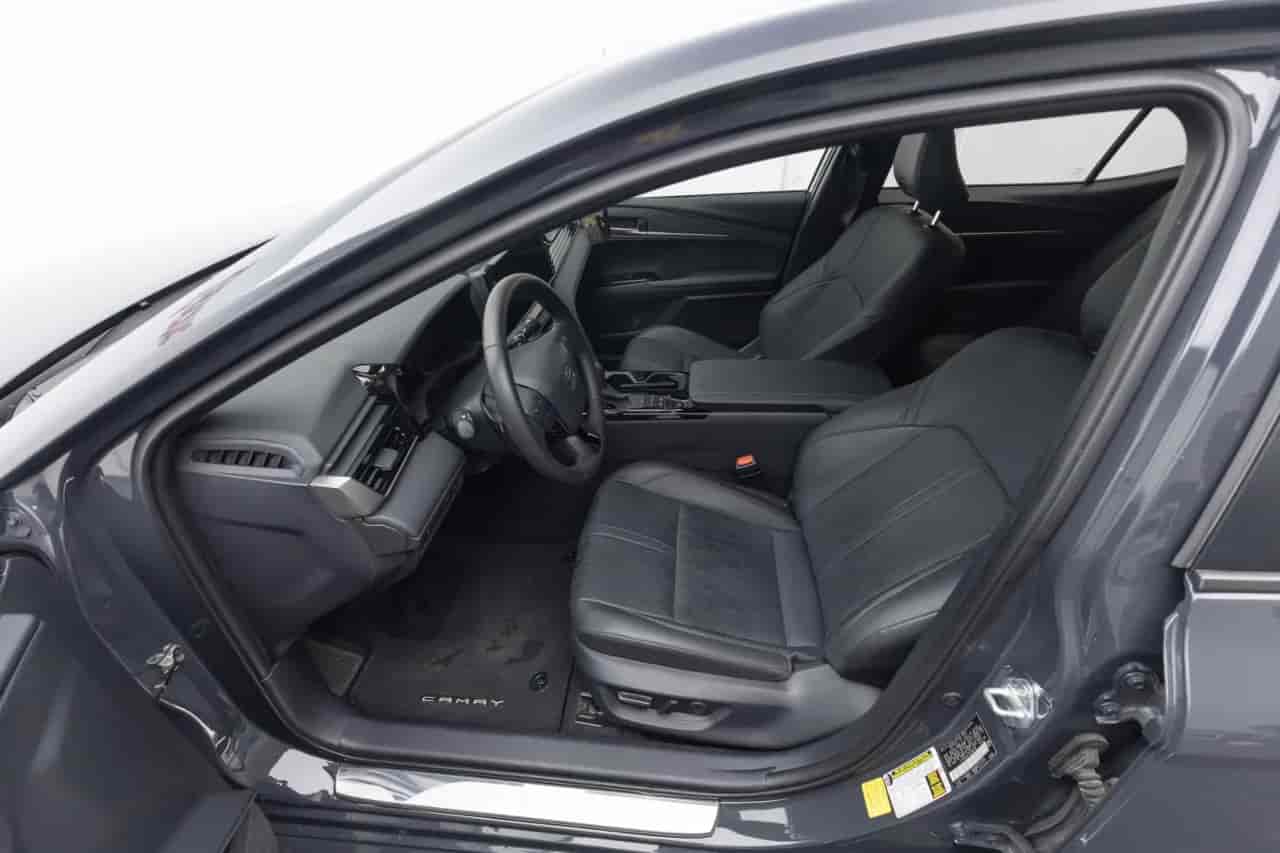 TOYOTA Camry - 10