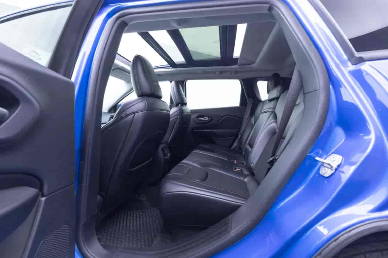 JEEP Cherokee - 9