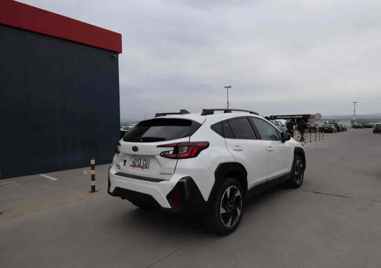 SUBARU Crosstrek - 4