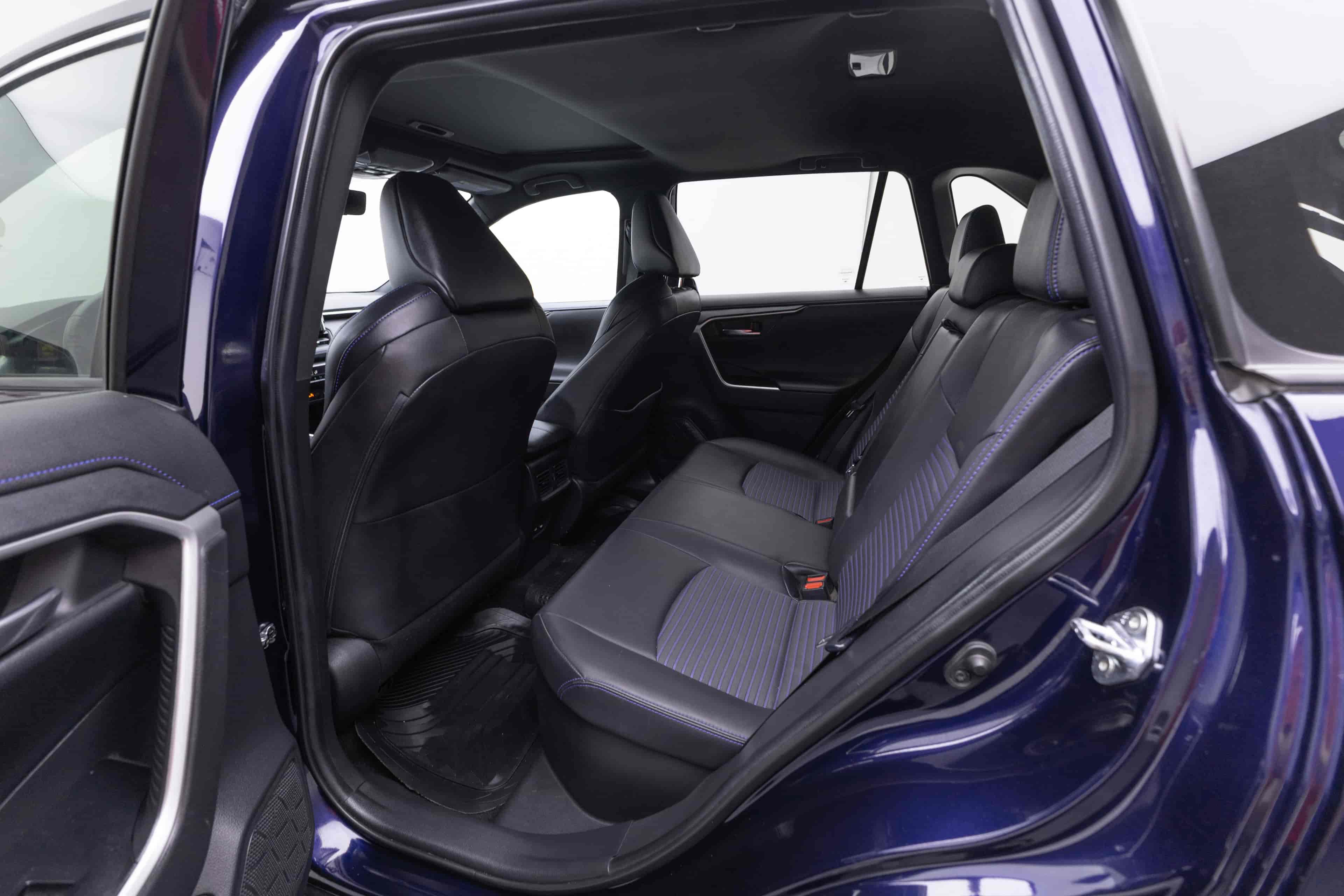 TOYOTA RAV4 - 8
