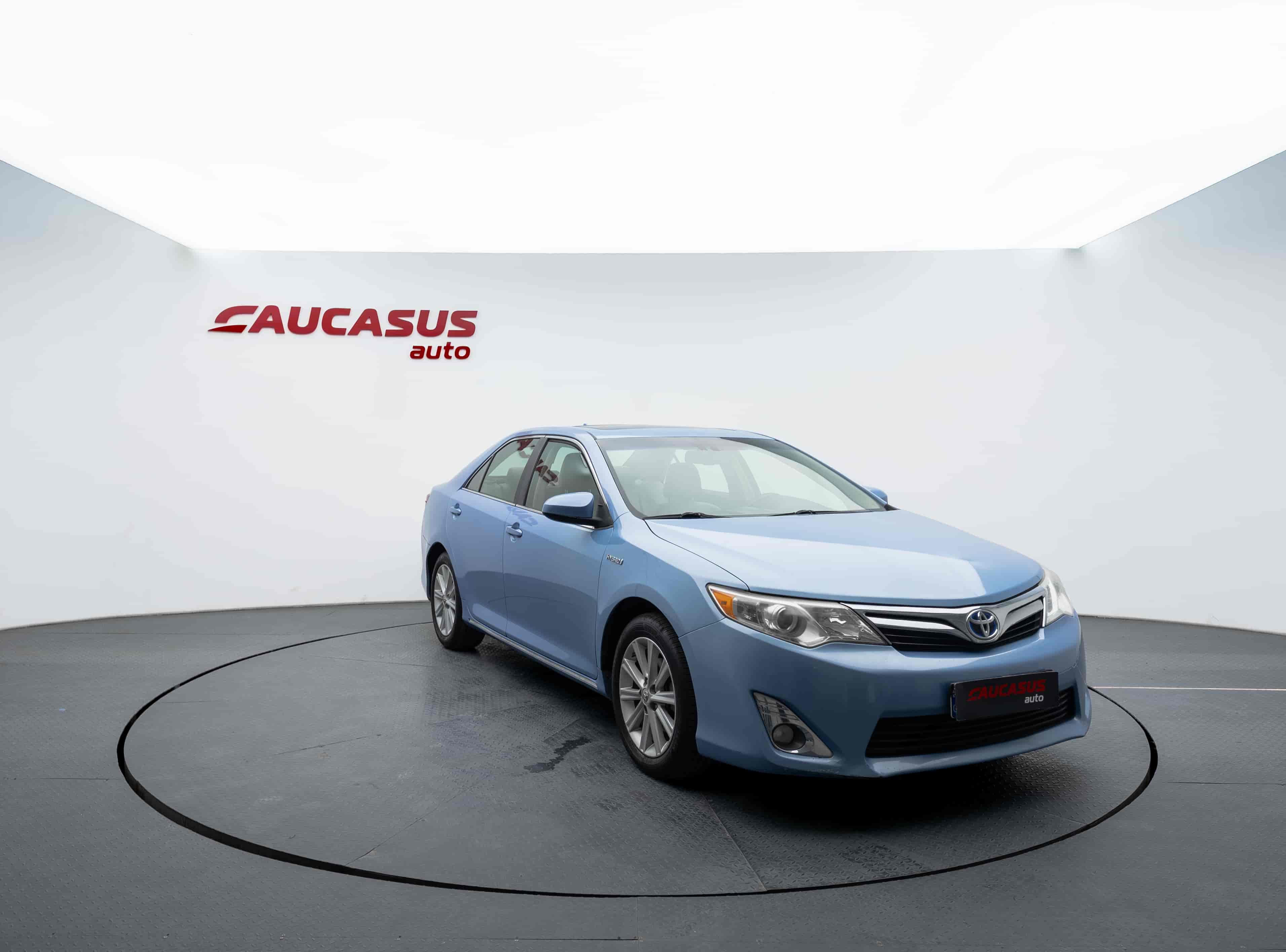 TOYOTA Camry - 3