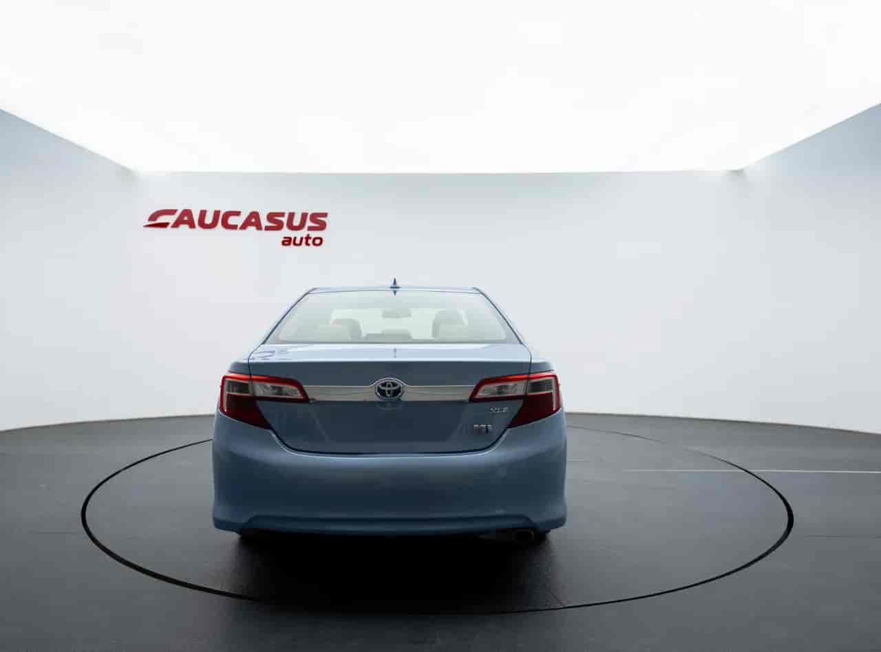 TOYOTA Camry - 5