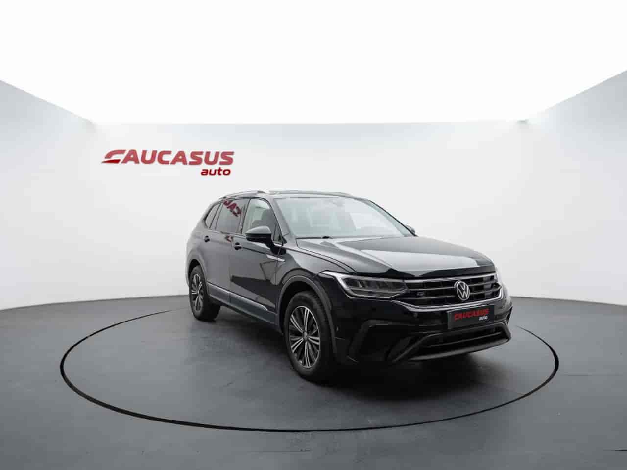 VOLKSWAGEN Tiguan - 3