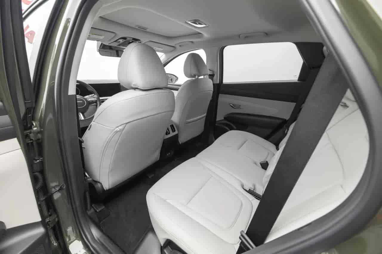 HYUNDAI Tucson - 8