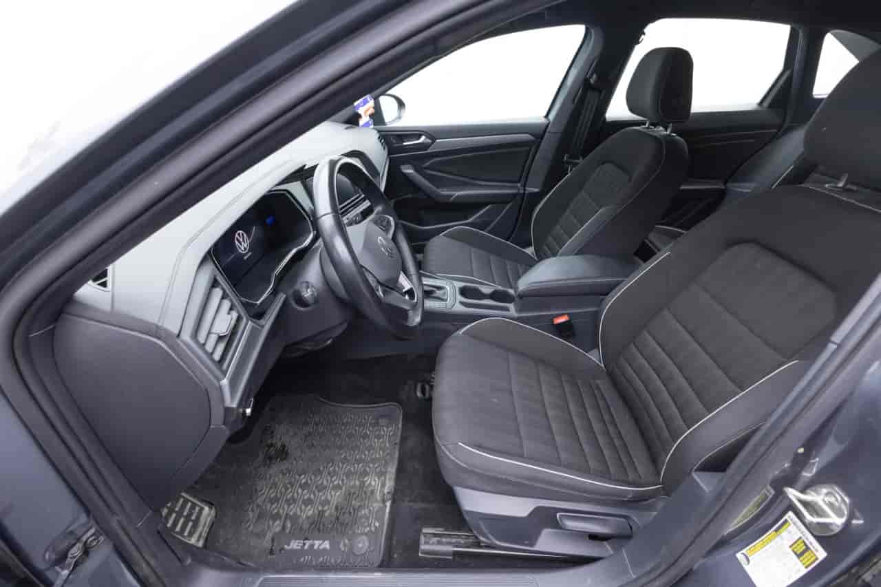 VOLKSWAGEN Jetta - 9