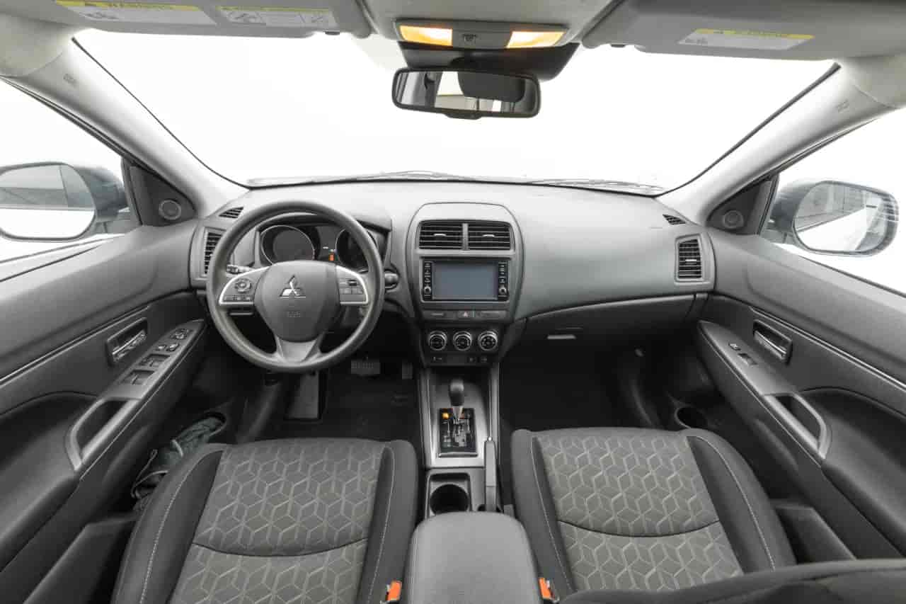 MITSUBISHI Outlander Sport - 9