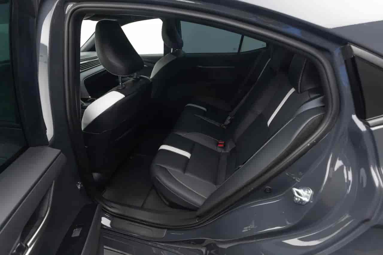 TOYOTA Camry - 8