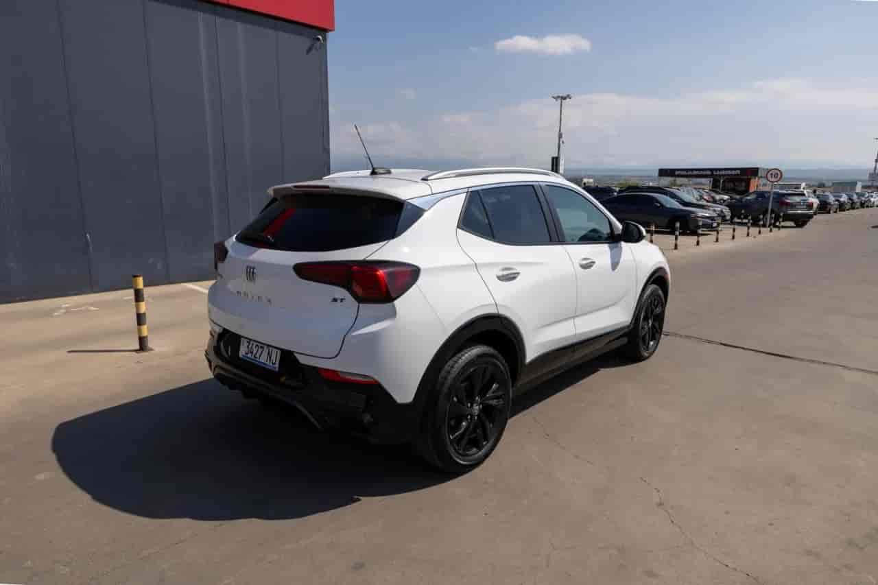 BUICK Encore GX - 4