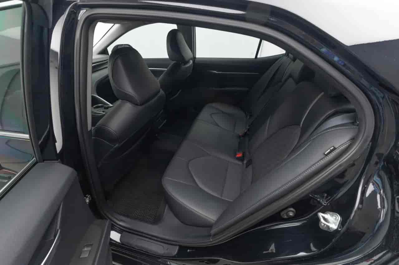 TOYOTA Camry - 8