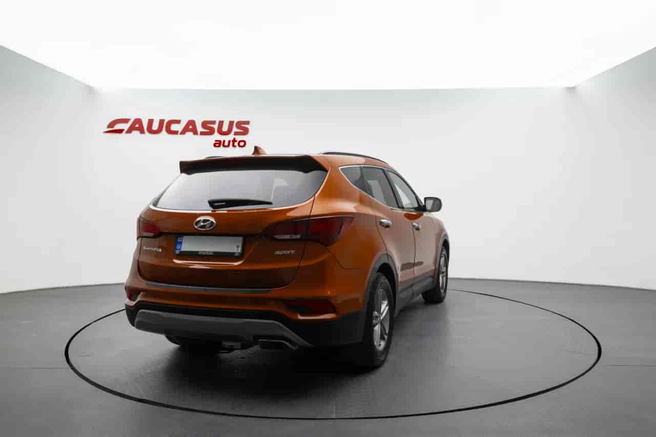 HYUNDAI Santa Fe - 4