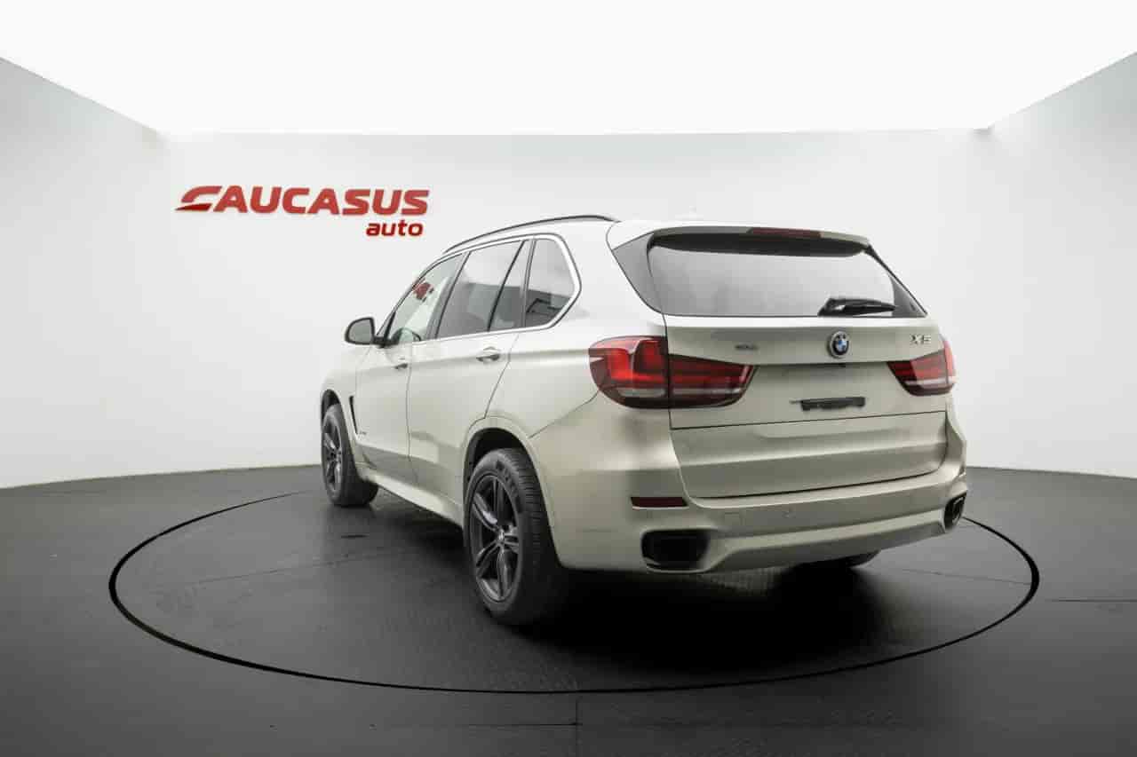 BMW X5 - 6