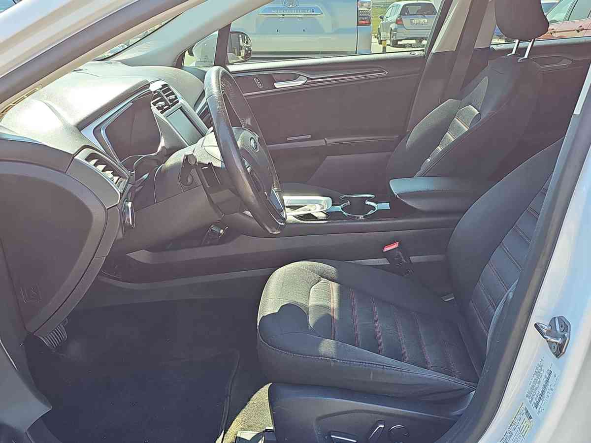 FORD Fusion - 9
